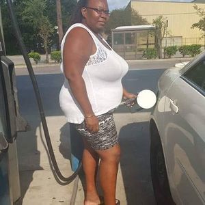 Meet your Posher, Besy